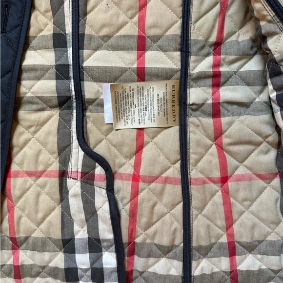 Burberry Navy Quilted Jacket with Plaid Lining - Picture 4 of 5